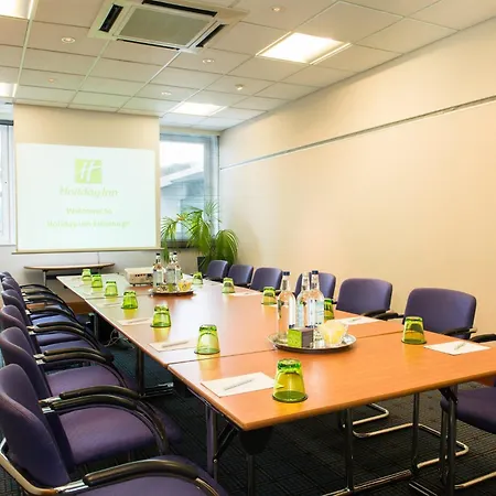 Holiday Inn Edinburgh Zoo By Ihg-2