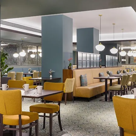 Hilton Edinburgh Carlton-2